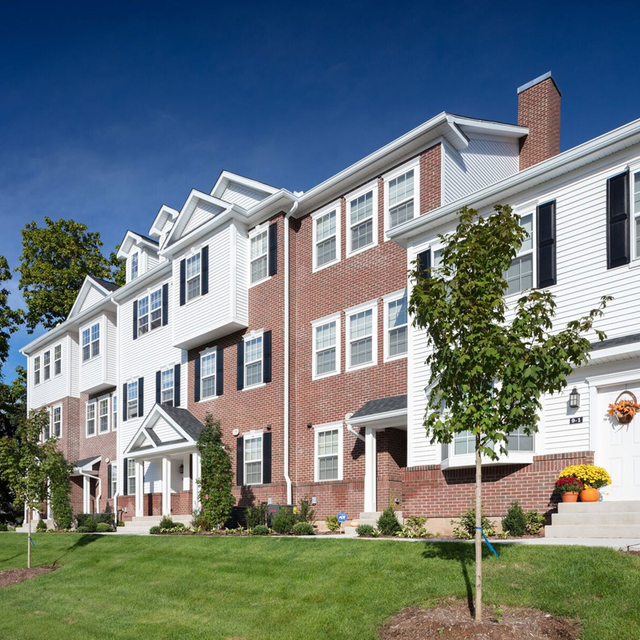 One Glastonbury Apartments